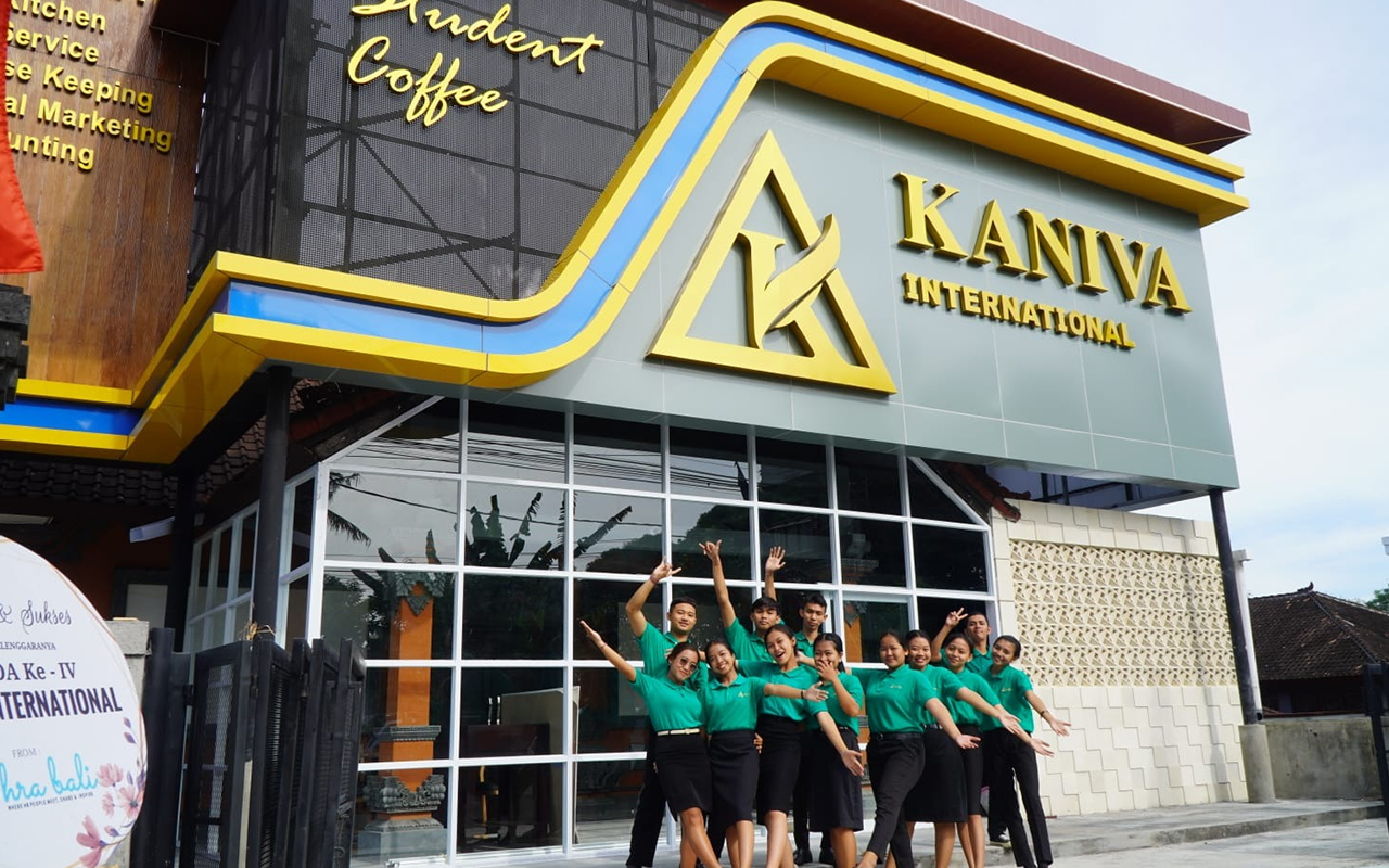 Kaniva International